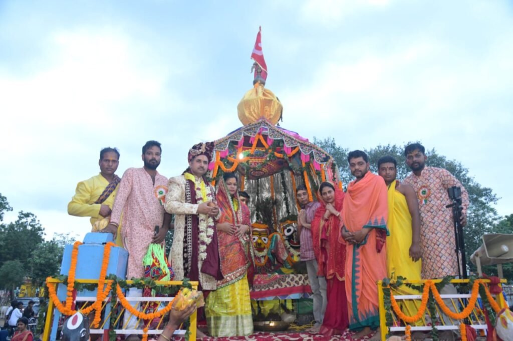 बालकोनगर में आयोजित भगवान जगन्नाथ बहुड़ा यात्रा उत्सव में उमड़े भक्तजन
