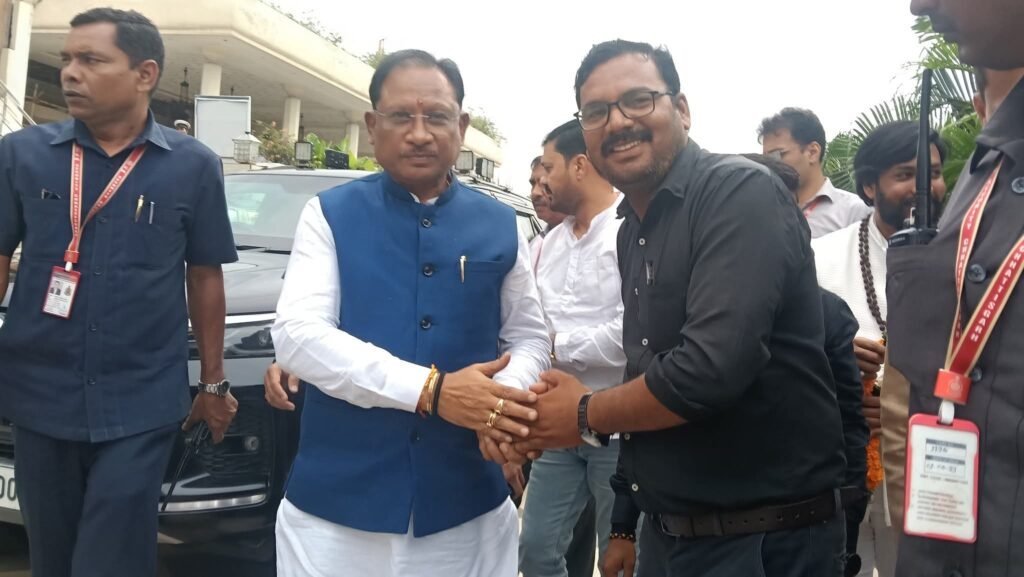 कोरबा का गौरव बढ़ा: वरिष्ठ पत्रकार कृष्ण कुमार राठौर बने संभागीय अधिमान्यता समिति के सदस्य, शासन आदेश राजपत्र में हुआ प्रकाशित