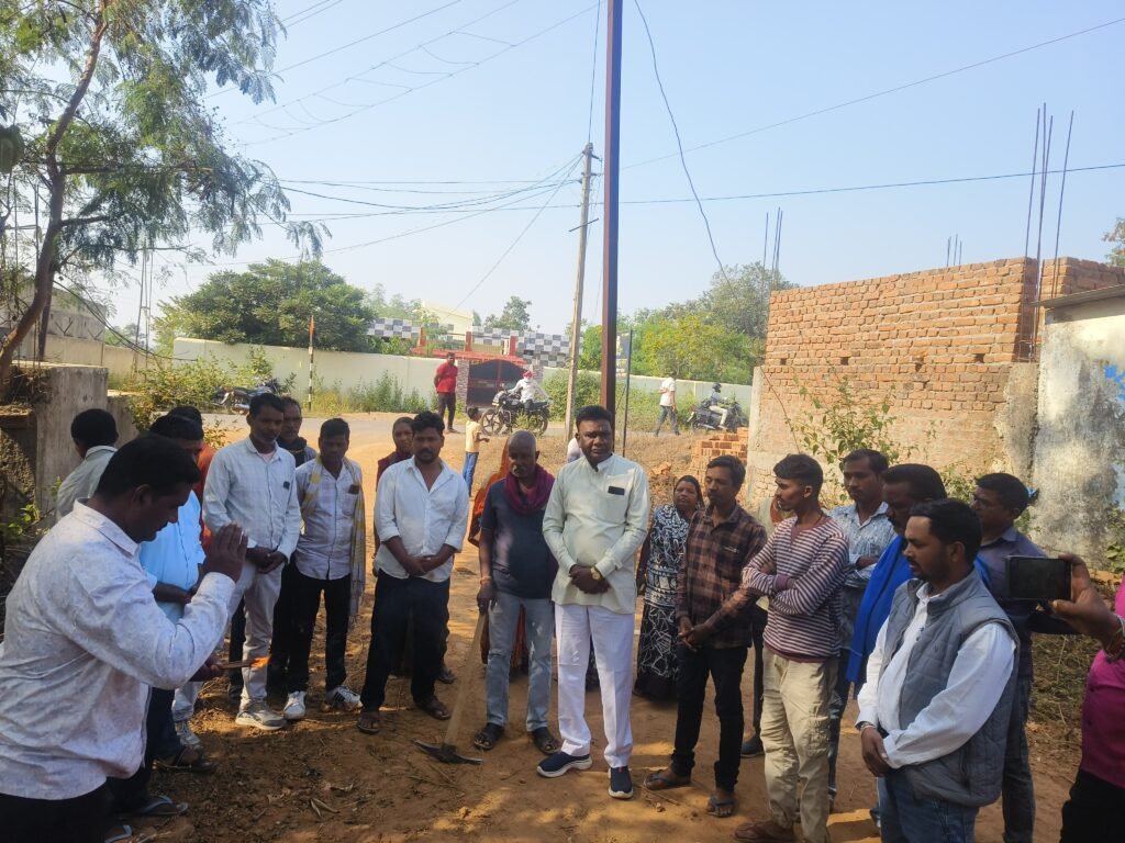 विधायक मद से बेंदरकोना में सड़क निर्माण का हुआ भूमिपूजन, ग्रामीणों ने जताया आभार