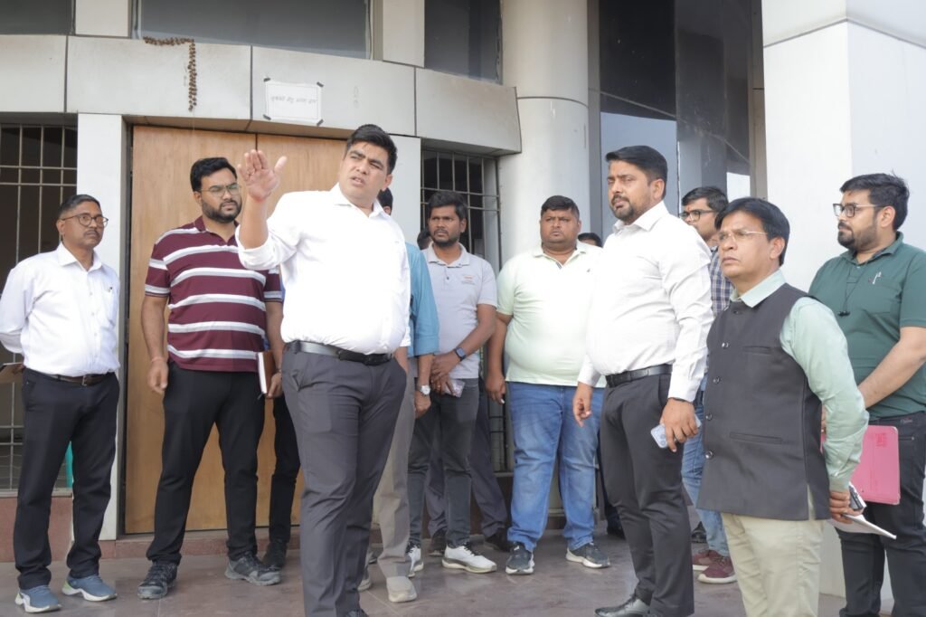 जिले को सुव्यवस्थित और आधुनिक बनाने के लिए कलेक्टर ने शुरू की पहल
