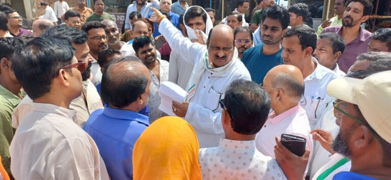 गरीबों के आशियाने और रोज़गार की कीमत पर नहीं होगा विकास : जयसिंह अग्रवाल